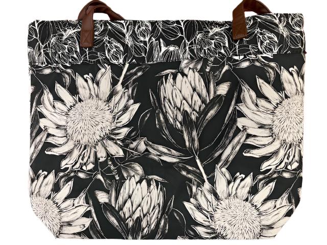 Cotton Road Tote Bag White Protea